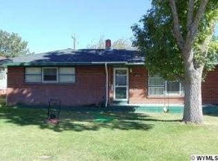 1209 N Jeffers Dr, Rawlins, WY 82301