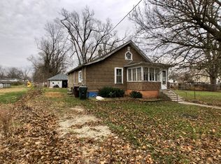 140 Park St, Chebanse, IL 60922