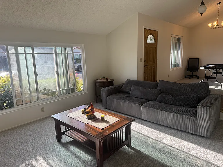 1532 Sunview Ct — Photo 3