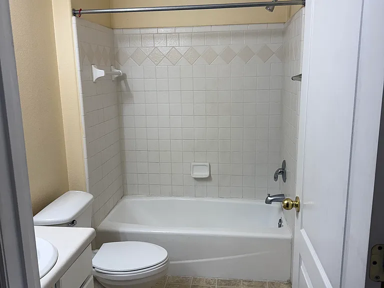 1140 Landings Loop — Photo 17
