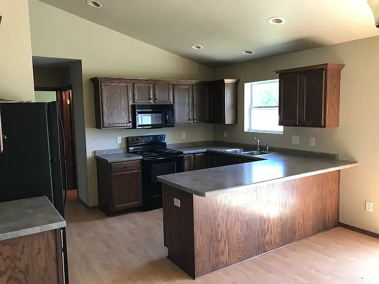 3003 Hunters Run Ct — Photo 5