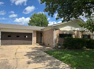 1013 N Dogwood St, Owasso, OK 74055