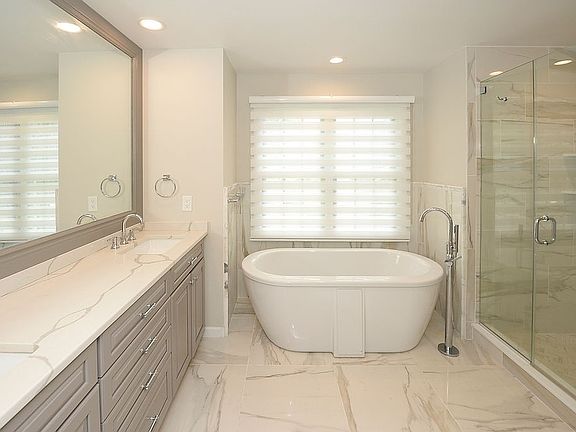 State of the Art Soaking Tub