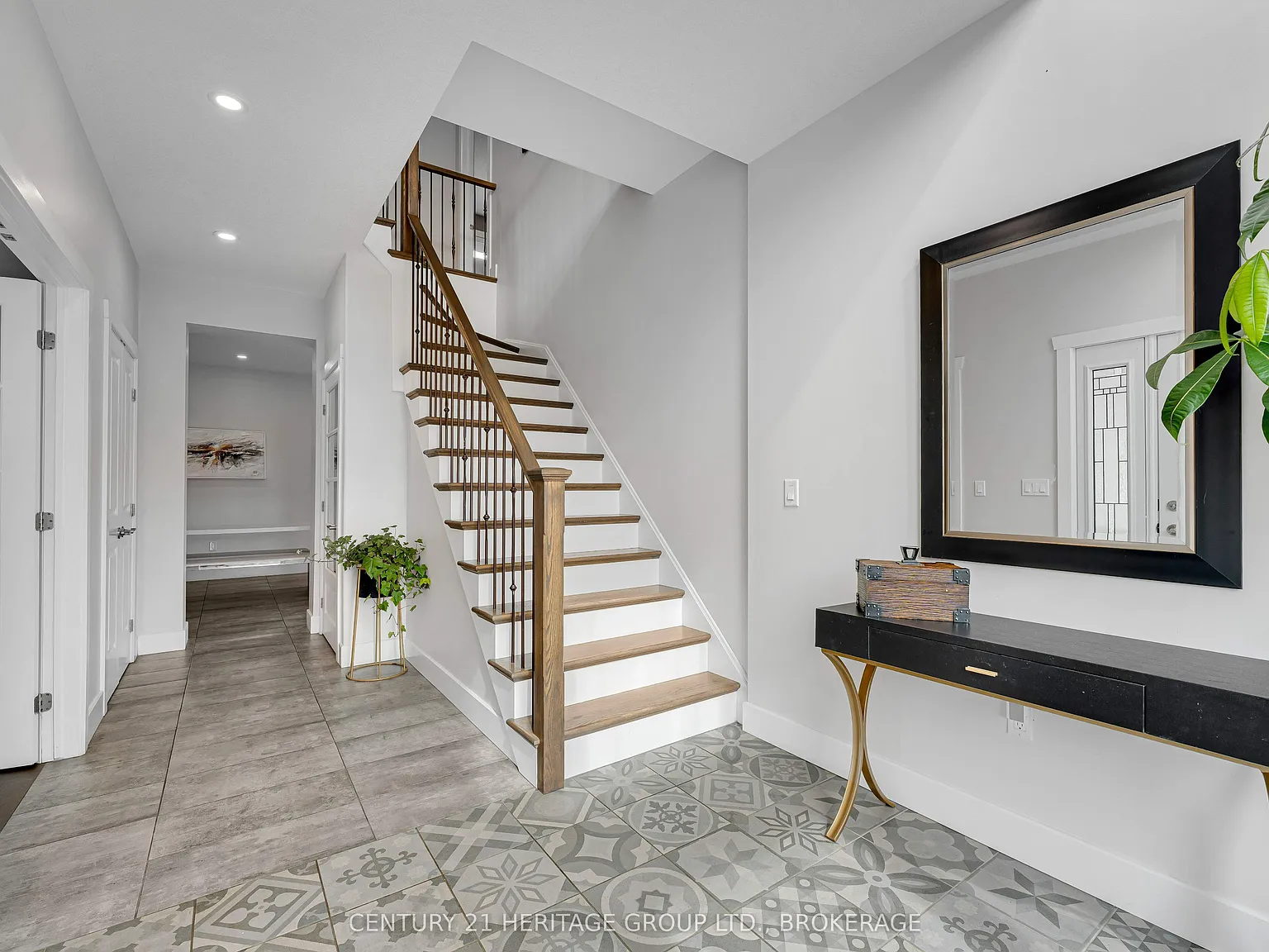 4 bed, $3,500 — Photo 4