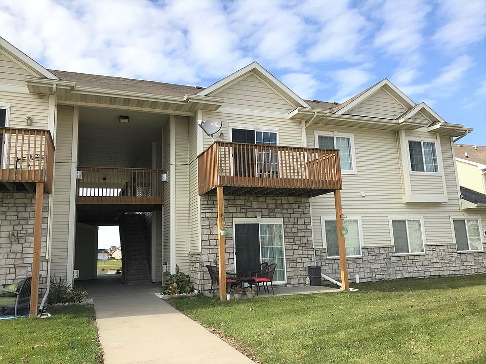 1st image of 1636 NW Prairie Lakes Dr