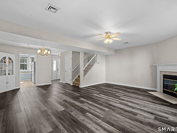 5th image of 372 Meridian St Extension #54