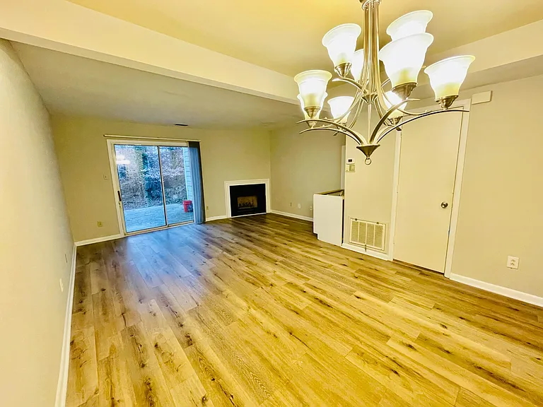 2805 Heathstead Pl — Photo 8