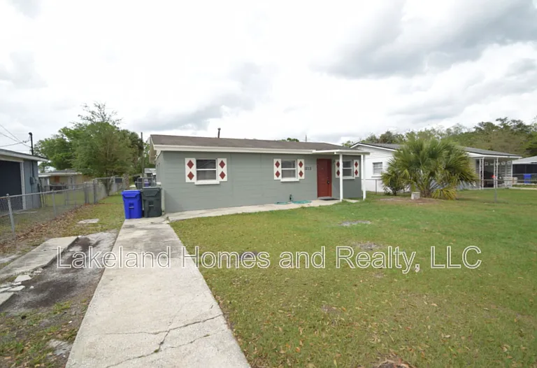1213 W Patterson St — Photo 2