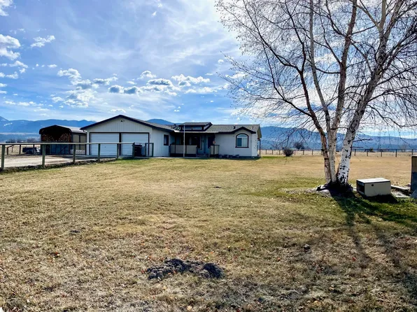 563 Wolfe Trl, Corvallis, MT 59828