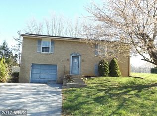 17816 Thornberry Rd, Hagerstown, MD 21740