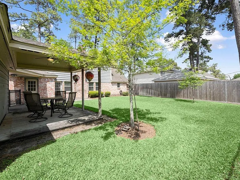7615 Litchfield Ln — Photo 35