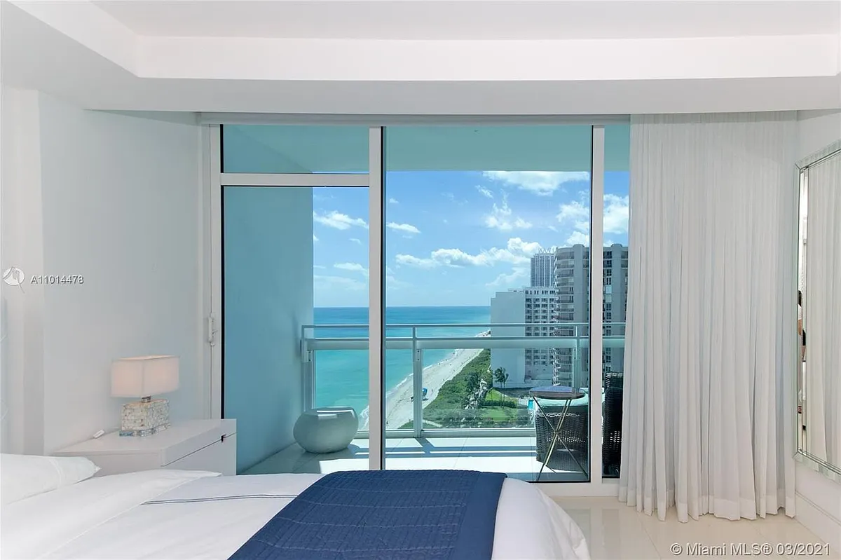 Building Photo - 6801 Collins Ave #LPH14
