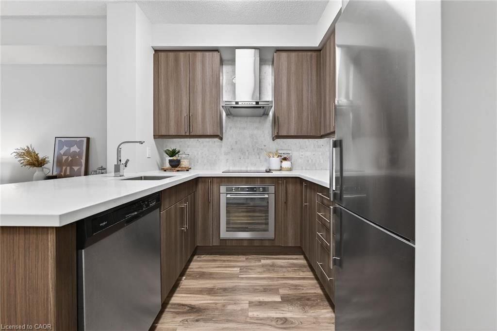 2081 Fairview St #1402, Burlington, ON - View 6