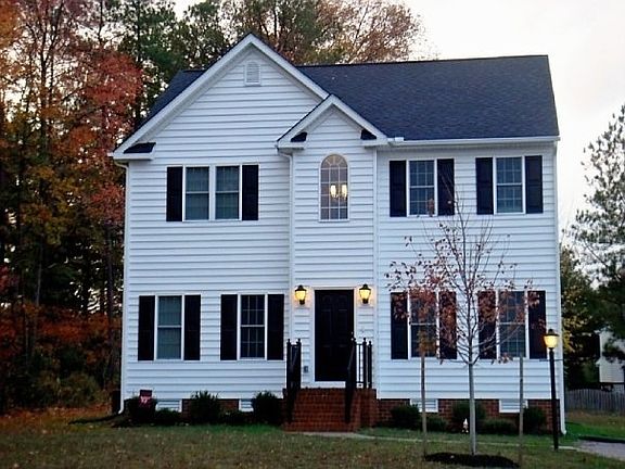 3rd image of 1736 Leslie Ln