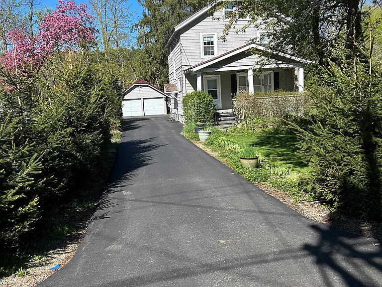 31 Willis Rd #1 — Photo 16