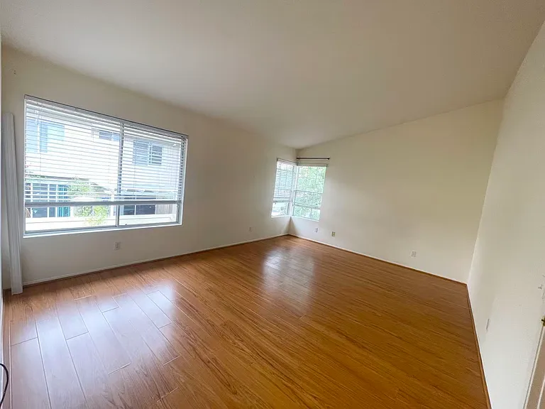 11048 Creekbridge Pl — Photo 5