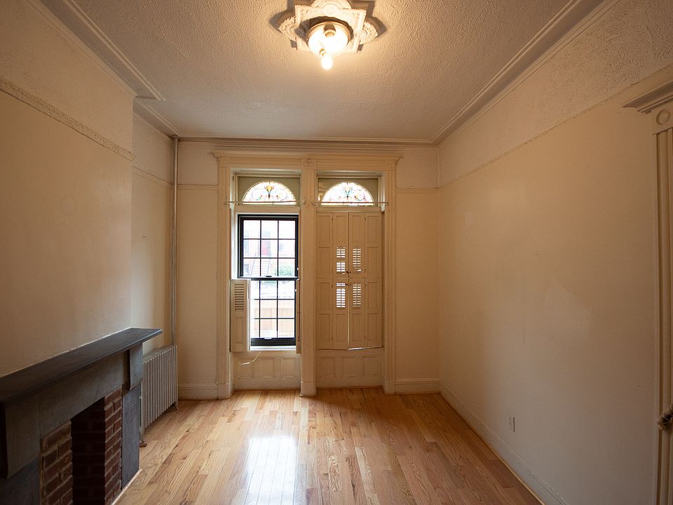 2nd image of 251 Lexington Ave APT 1R
