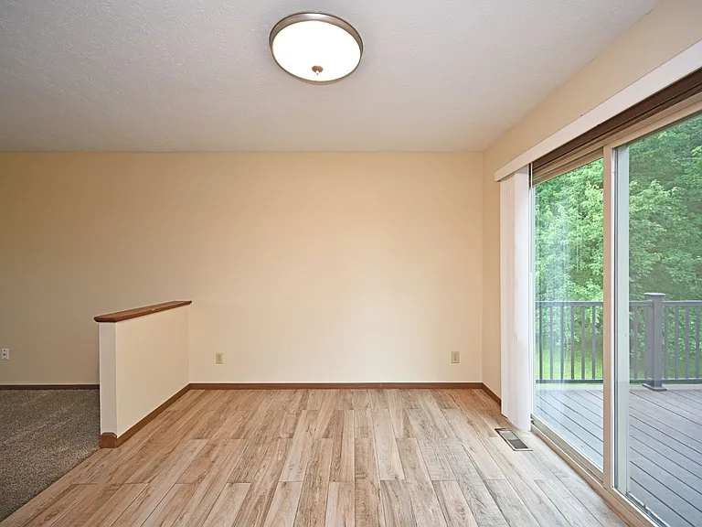 8101 Glohaven Ct — Photo 6