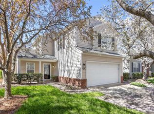 9314 Meadowmont View Dr, Charlotte, NC