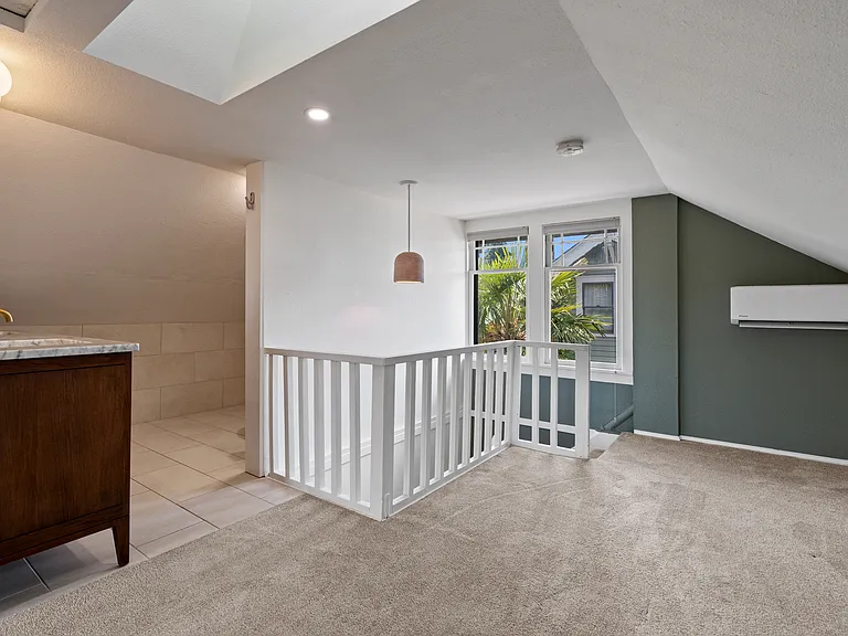 1102 N Anderson St — Photo 10