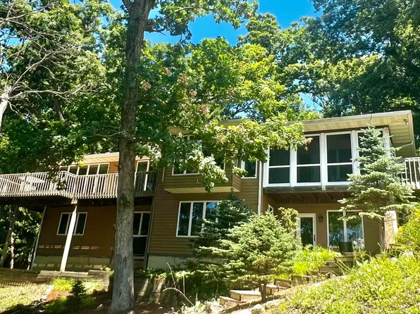 253 Bur Oak Ct, Dahinda, IL 61428