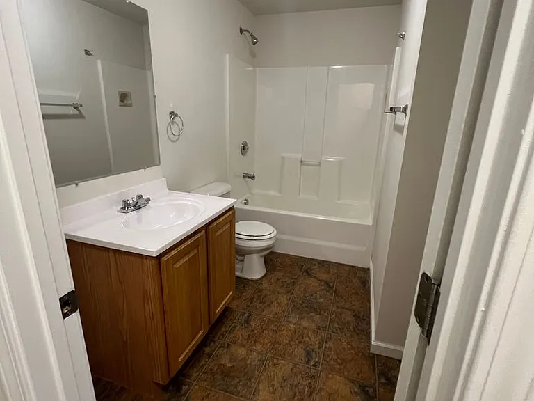 3 BR/2 BA Home near Hwy 44 — Photo 8