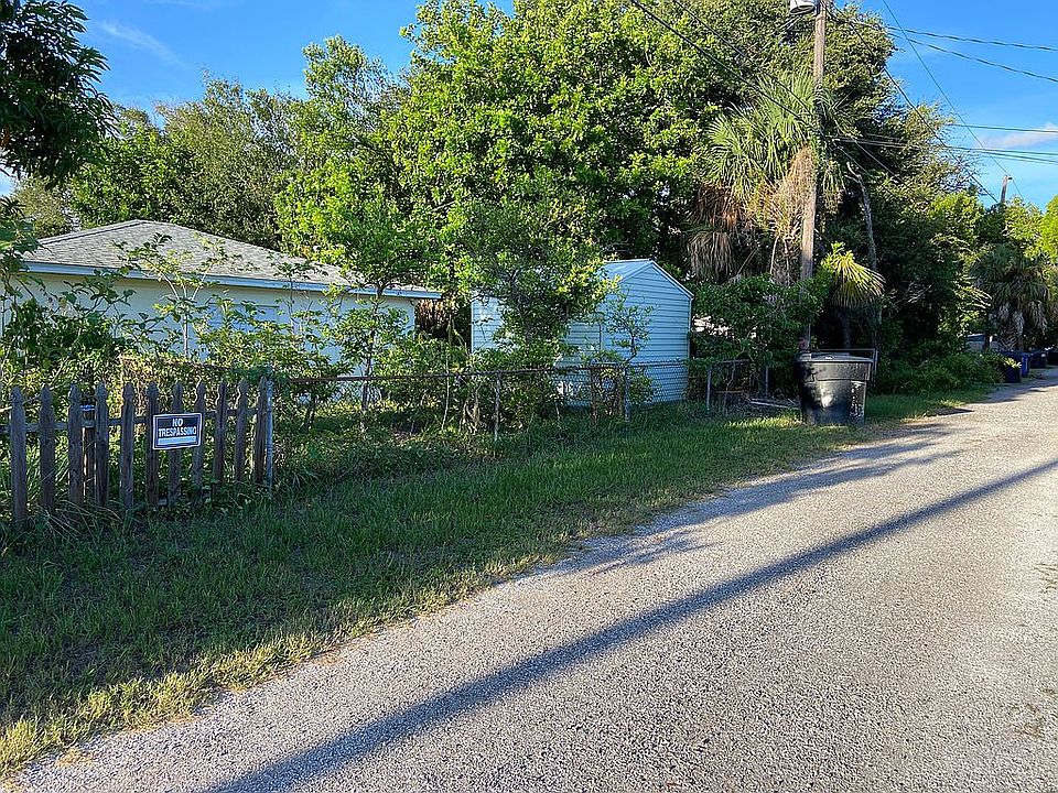 1st image of 4758 23rd Ave N