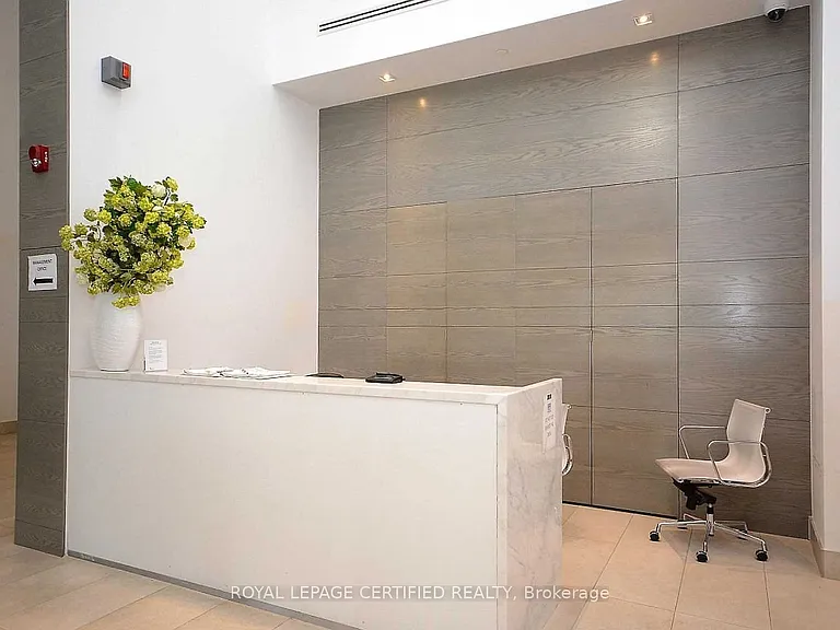 510 Curran Pl #1701 — Photo 6