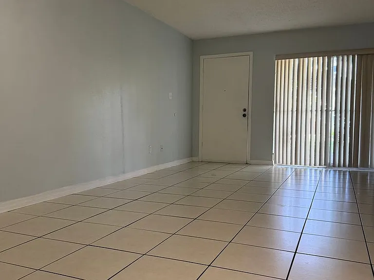 7609 Dolonita Dr — Photo 11