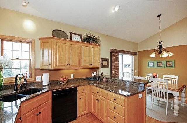 1st image of 38218 Foxglove Ct