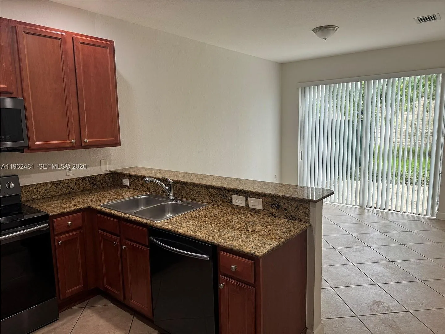 1048 NE 30th Avenue 1048, Homestead, FL 33033 — Photo 3