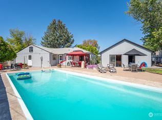 419 W Loop Dr, Moses Lake, WA