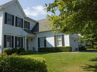 21 Palmer Brg, Fairfield, CT 06824