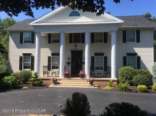 1424 E Broad St, Hazleton, PA 18201