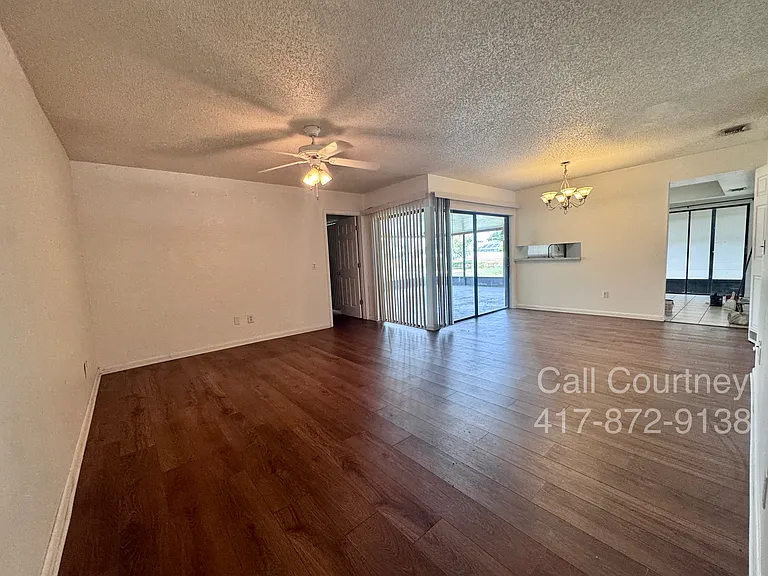 4735 Grove Point Dr — Photo 18