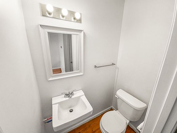 4th image of 3206 Sunset Ave #L2