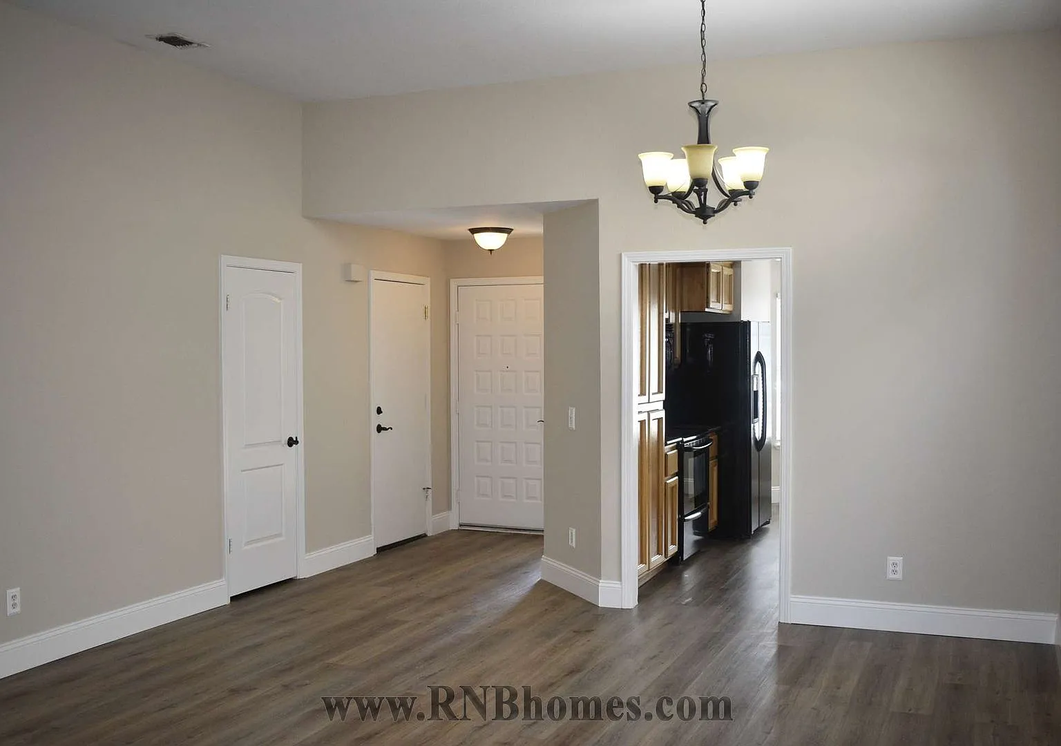 Schooner Drive 1203 — Photo 2