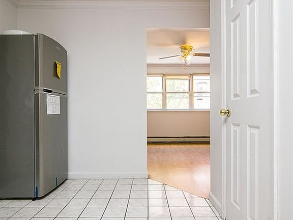 252_South_1st_Street__2-11