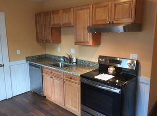 26 Cleveland St, Dedham, MA 02026