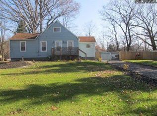 988 Brookside Dr, Leavittsburg, OH 44430