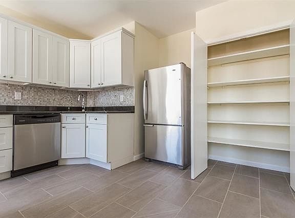 3rd image of 148 South St #2