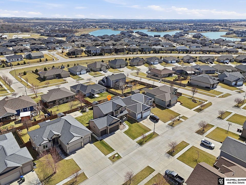 1330 Blue Spruce Dr, Lincoln, NE 68505 | Zillow