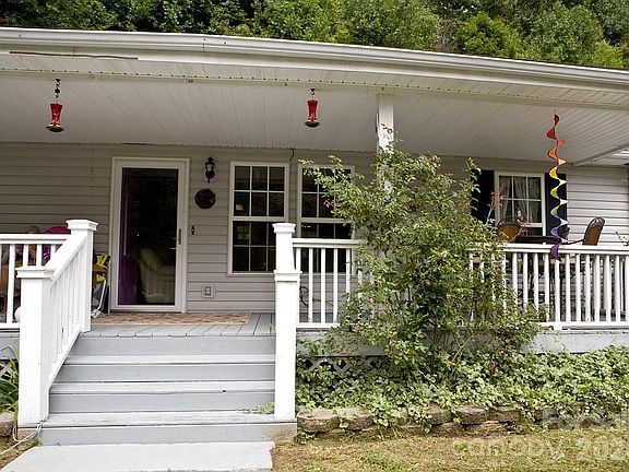 2nd image of 165 Peepeye Cove Rd