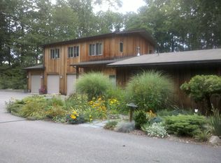 447 Browns Rd, Mansfield, CT 06268