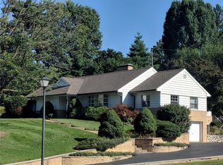 109 Country Club Pl, Belleville, IL