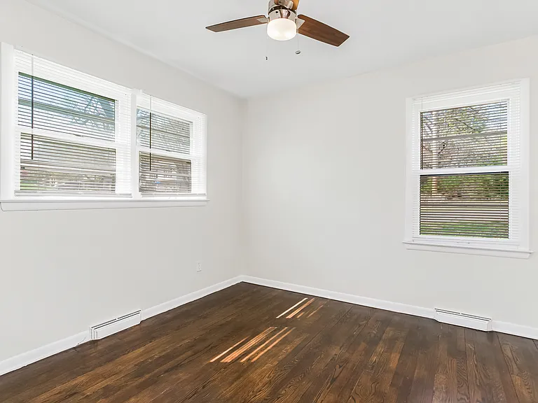 7701MOHAWKDR15_04142025