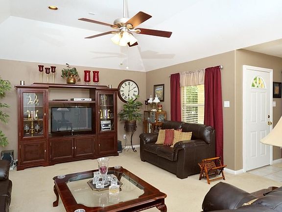 5th image of 2930 Whitman Dr