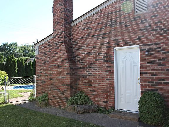 4th image of 3540 Marlene Dr