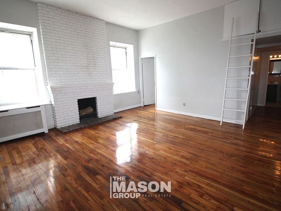 2nd image of 470 W 23rd St #312