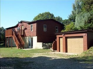 29177 Fawn River Rd, Sturgis, MI 49091